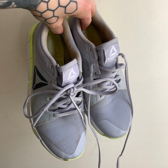 Gym Shoes bY REEBOK - Picture 4 of 6